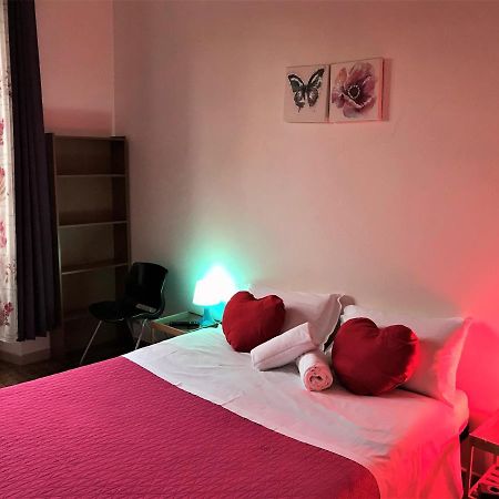 Giuly Guesthouse Roma Esterno foto