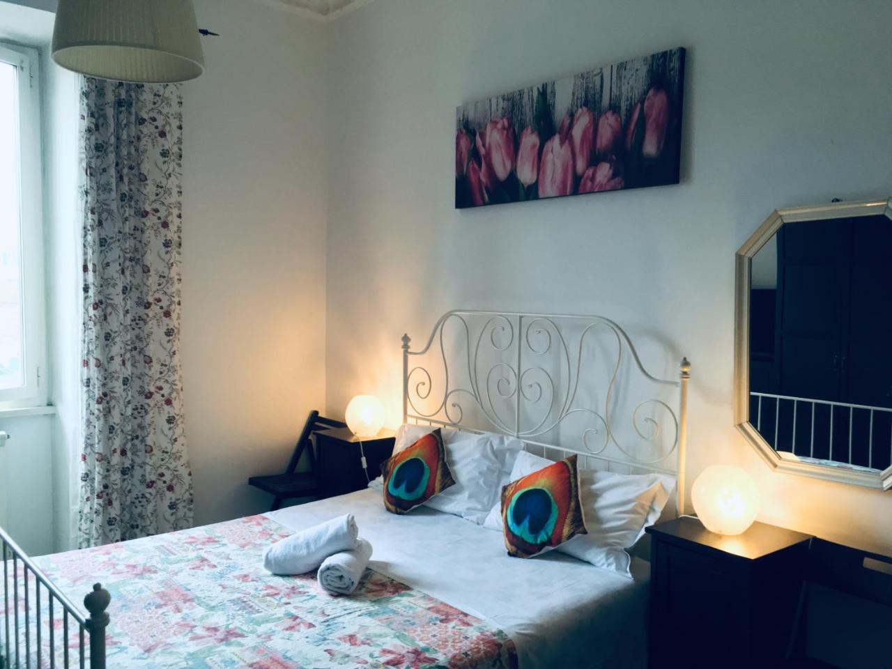 Giuly Guesthouse Roma Esterno foto