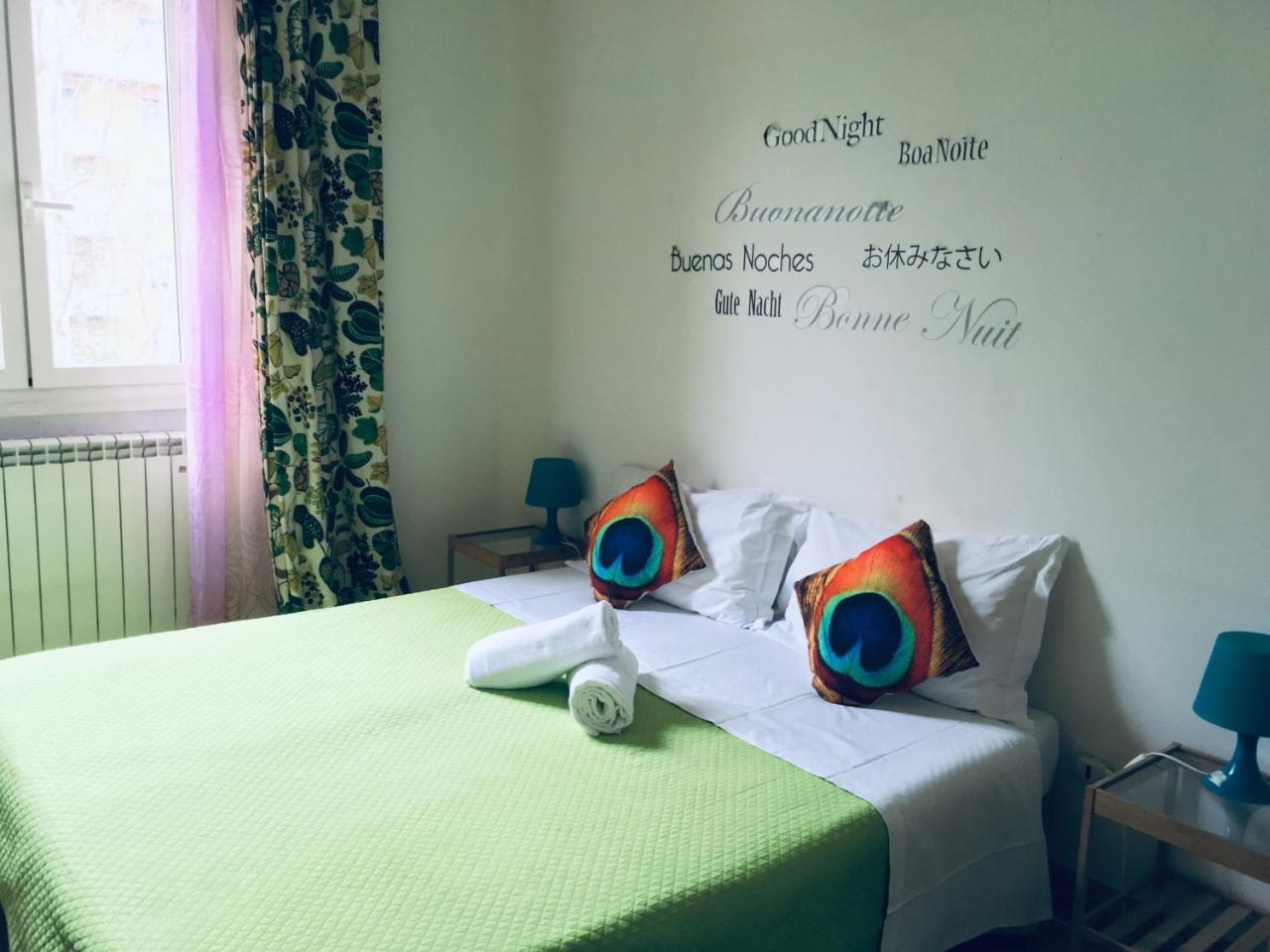 Giuly Guesthouse Roma Esterno foto